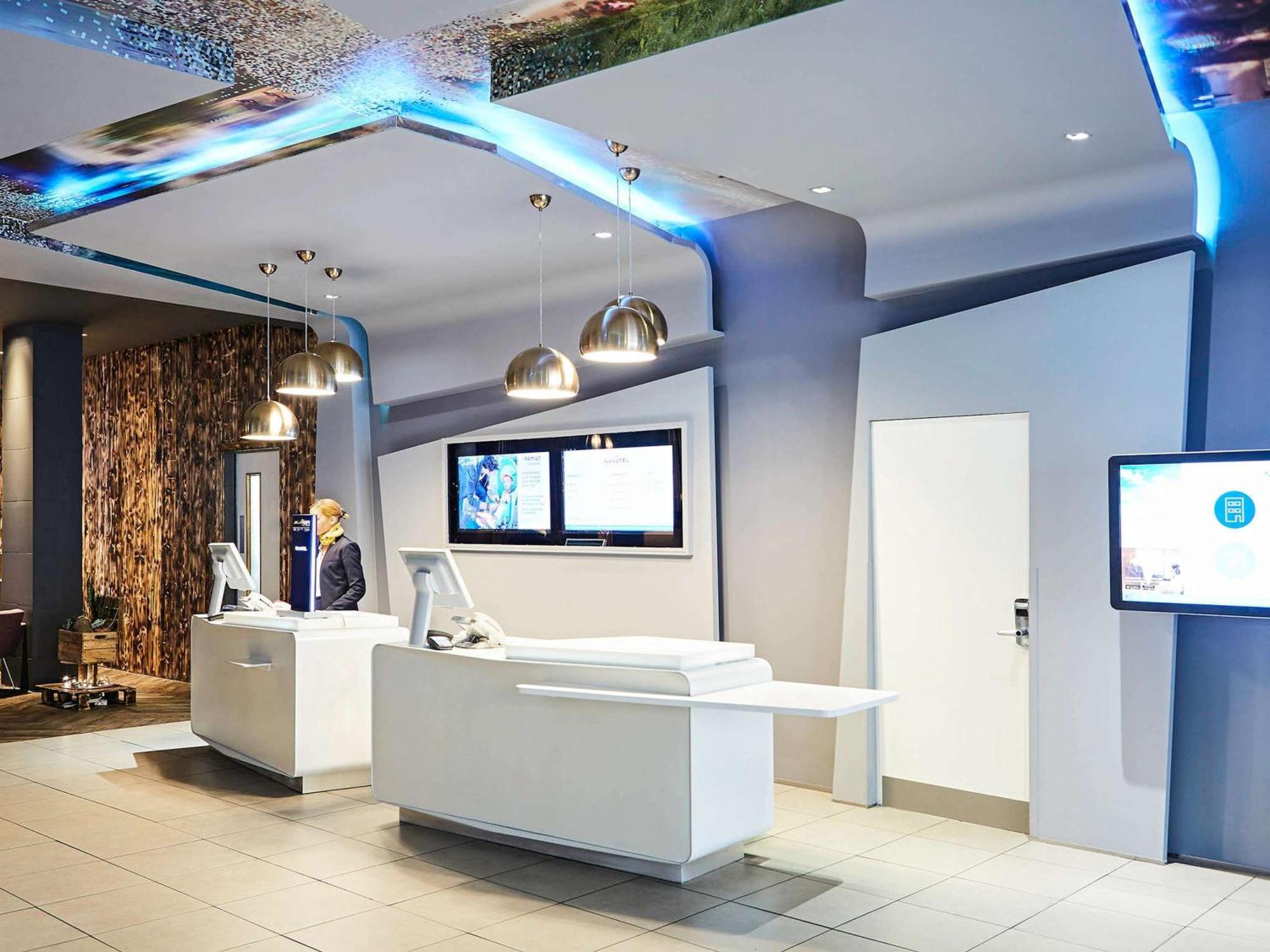 Novotel Liverpool Centre Esterno foto